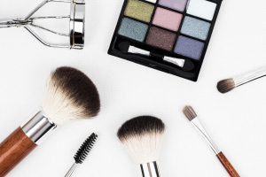 Five Benefits of Joining Makeup Courses Essex