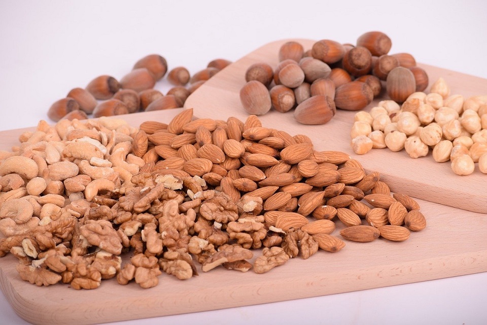 healthy nuts and seeds