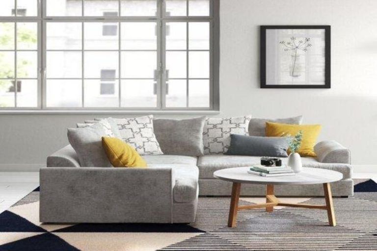 What To Look For When Choosing The Best Upholstery Services?