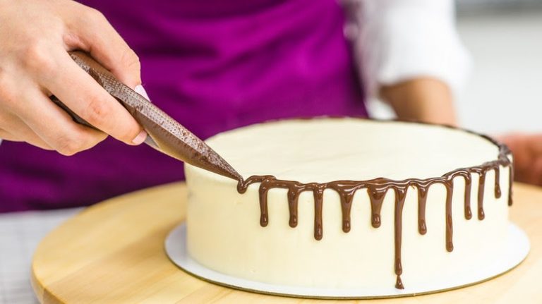 How To Bake A Cake Without Using An Oven?