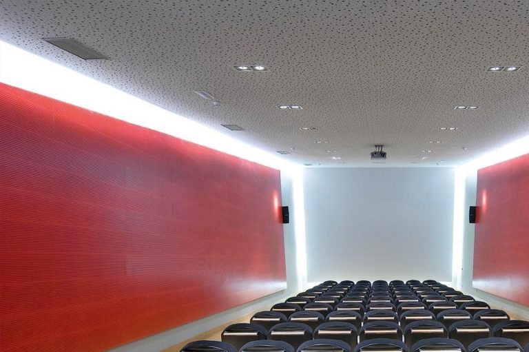 The great contribution of acoustic panels