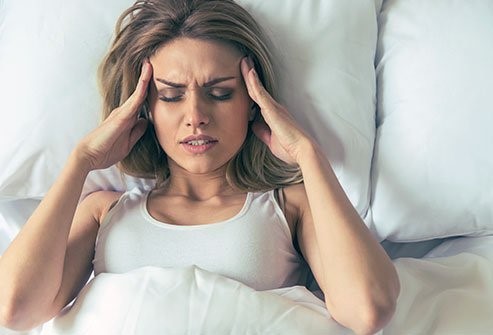 8 WAYS TO PREVENT MIGRAINE AND SLEEP ISSUES.