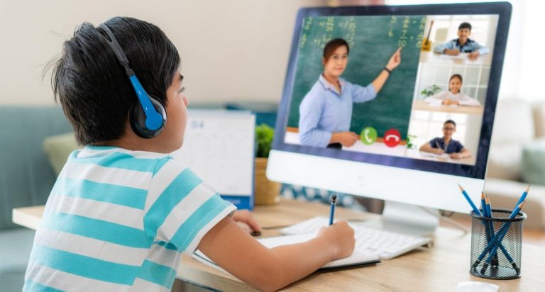 A Guide to Choosing the Best Online Video Platform for Education