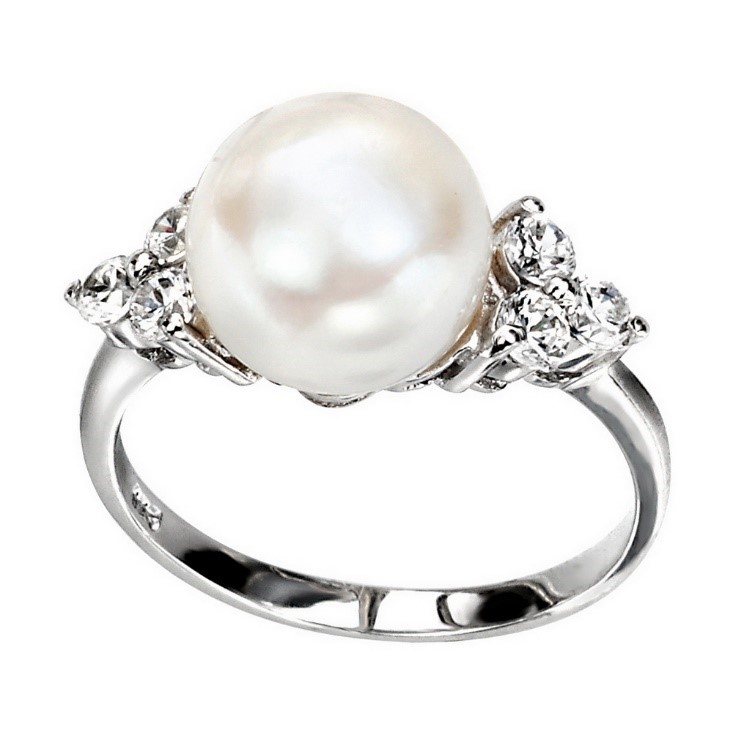 Pearl Rings – A Beautiful Way to Remind Someone You Love