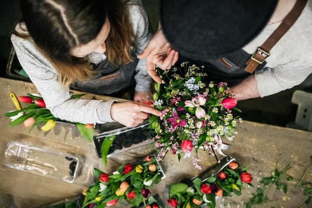 sympathy flowers delivery service