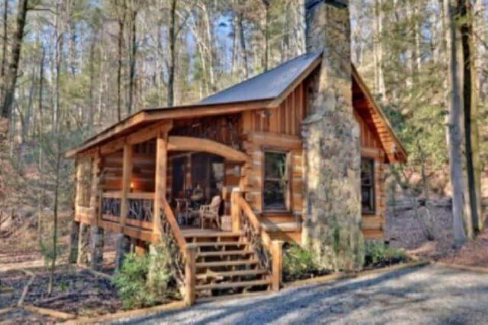 Decorate Hunting Cabin