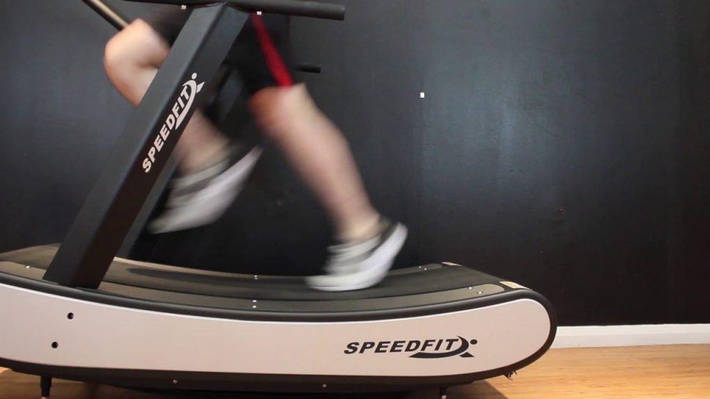curved manual treadmill
