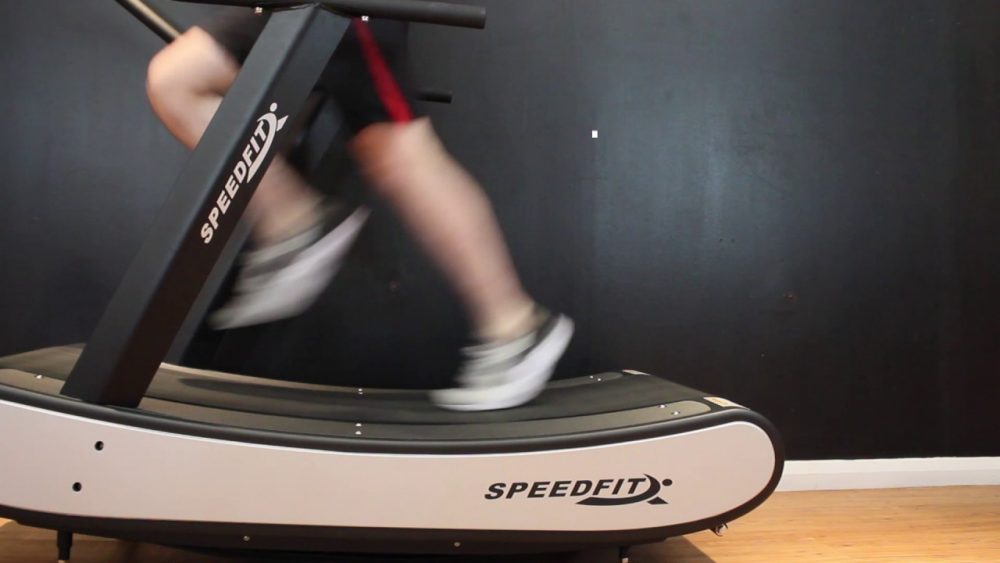 curved manual treadmill