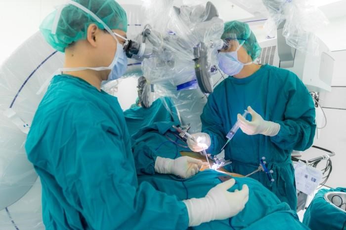 Benefits of Minimally Invasive Spine Surgery