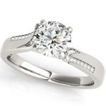 Round diamond engagement rings