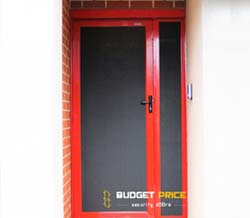 Steps to fit the security door professionally