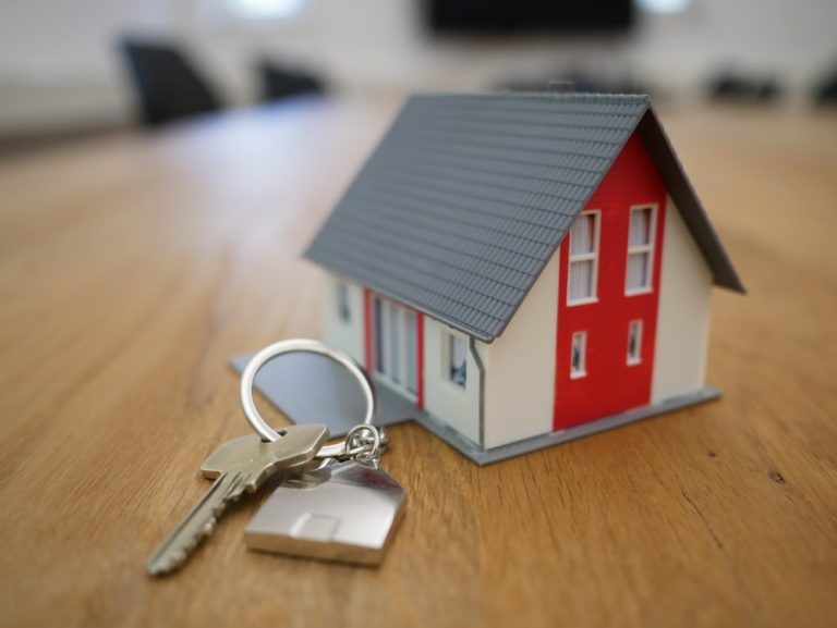 All You Need to Know Before Buying a House