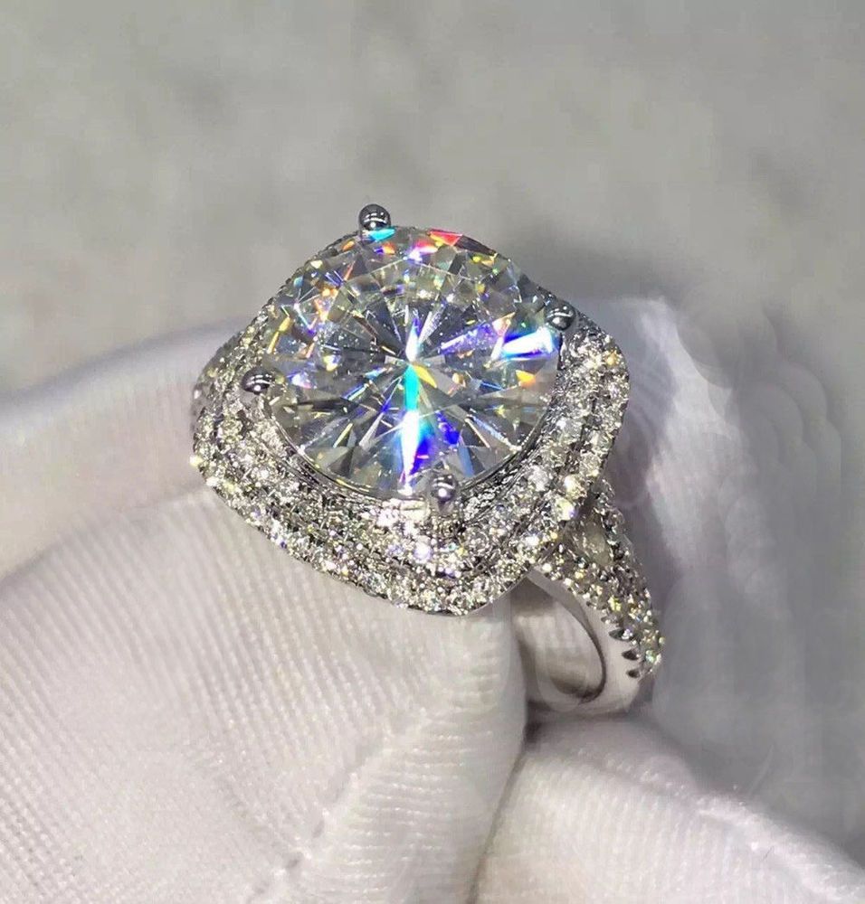 moissanite diamond engagement rings