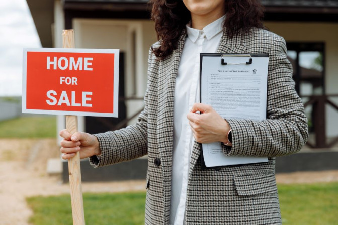How to Pick the Best Realtor as a New Home Buyer