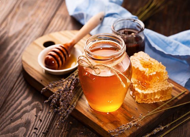 Raw forest honey