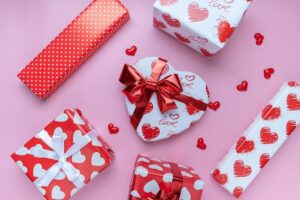 Why Gift Cards Are the Best Engagement Gift You Could Give
