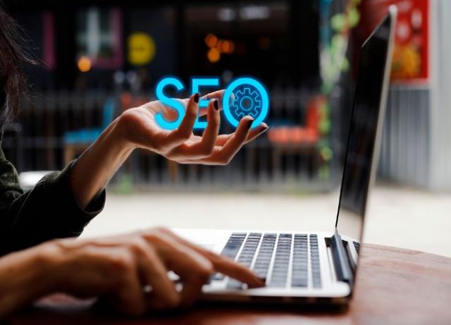 What Are the Benefits of Working with the Best SEO Service Company in India?