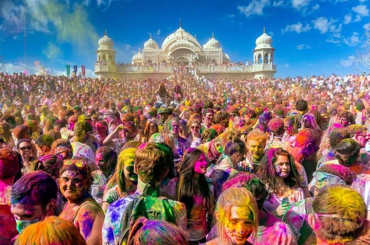 visit places during holi