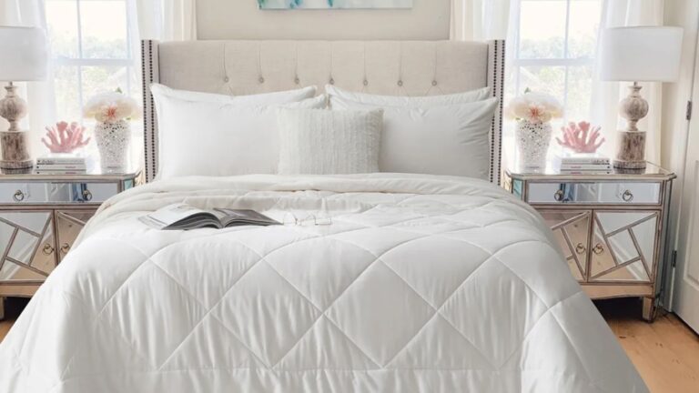 Luxury and Comfort Combined: King Size Pillows for a Blissful Sleep