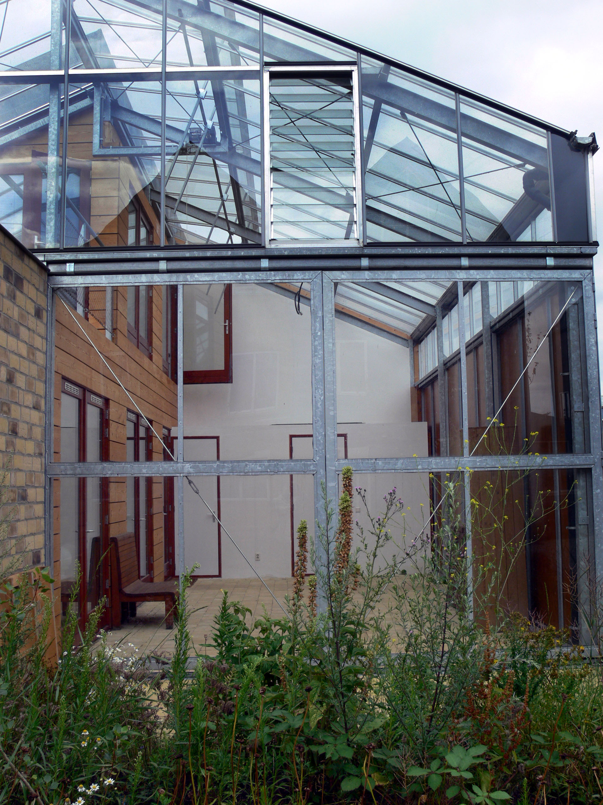 lean-to metal building