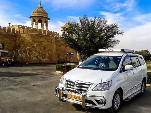 Exploring the Majestic Umaid Bhawan in Jodhpur