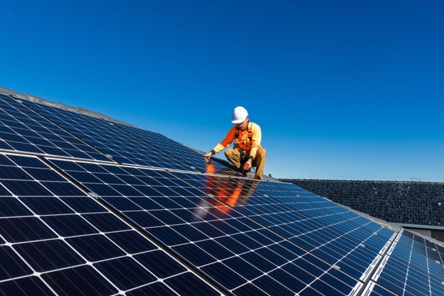 Evaluating the Cost Factors of Solar Panel Installation