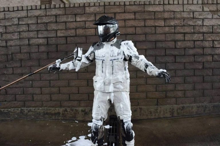 How to Clean Your Riding Gear at Home?