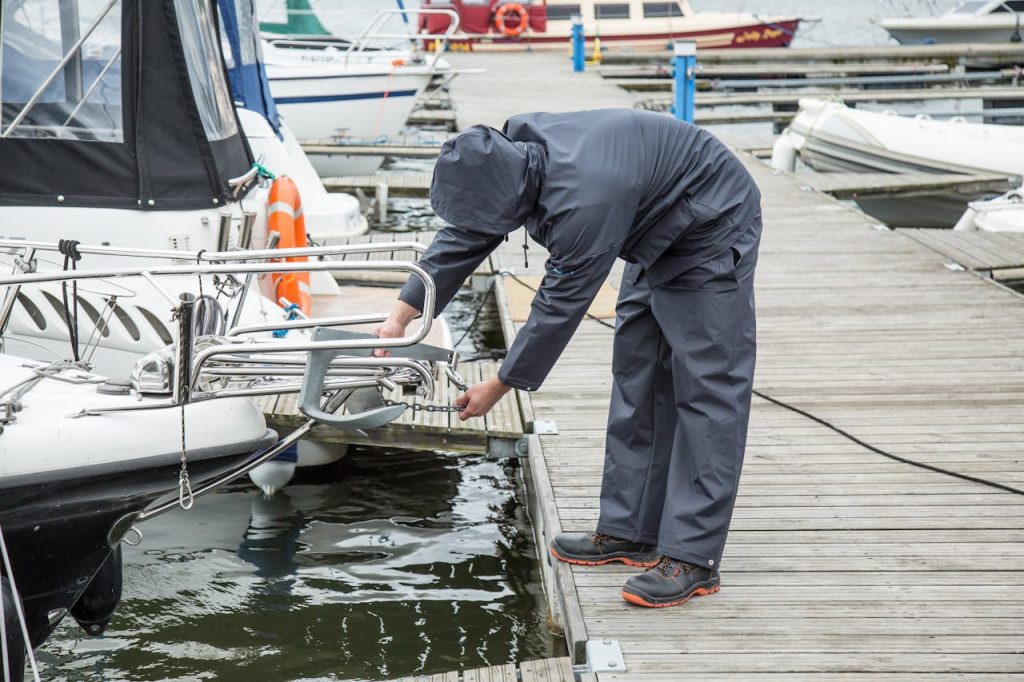 protecting boat