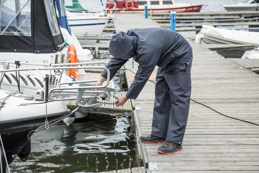 protecting boat
