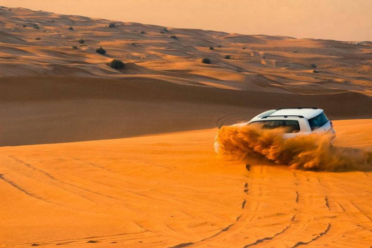 Why the Evening Desert Safari is a Must-Do in Dubai