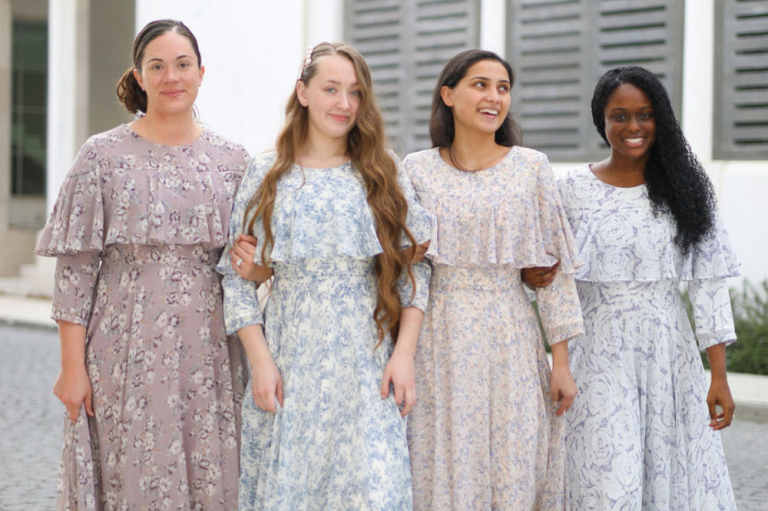 Autumn Modesty for Girls: Tips for Dressing Your Daughter with Style and Grace