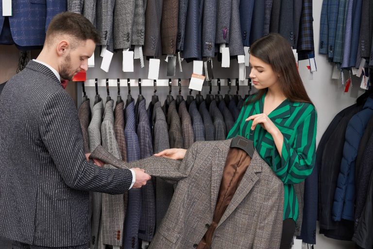 Best Fabrics for Long-Lasting Professional Uniforms in Dubai