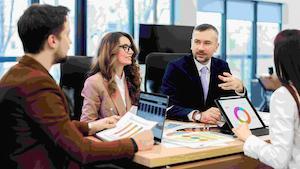 Fractional CFOs: Key Benefits for Businesses in 2025