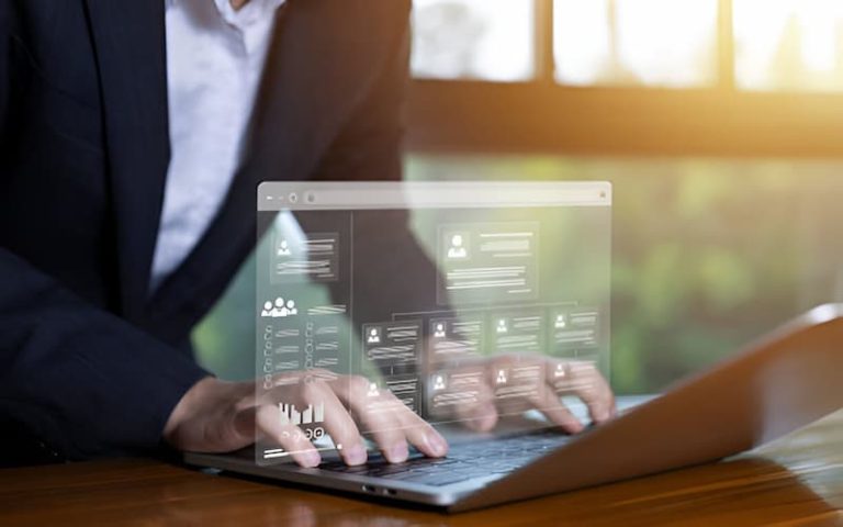 How HR Software Can Help Reduce Employee Turnover in Saudi Businesses