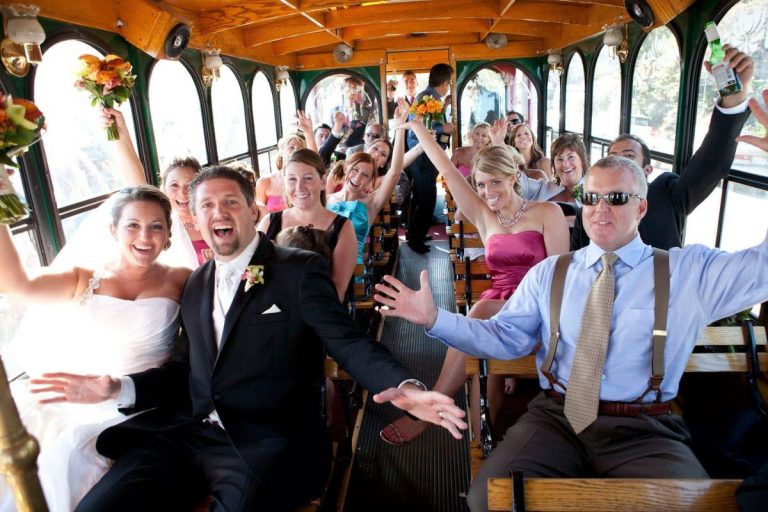 How a Luxury Coach Adds Style to Wedding Transport?