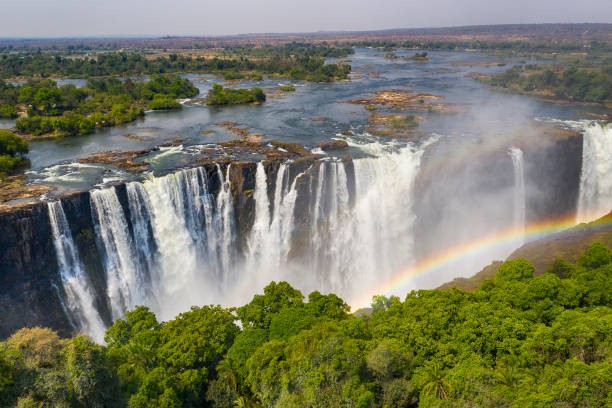 Zimbabwe Travel Guide 2025: Safety, Visa Requirements, and Budget Tips
