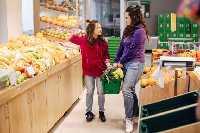 How to Get More Customers to Grocery Stores in Mumbai