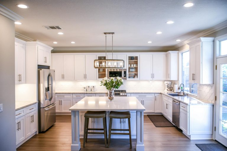 Perspex Splashbacks for Kitchens: A Cost-Friendly Transformation for Your Kitchen