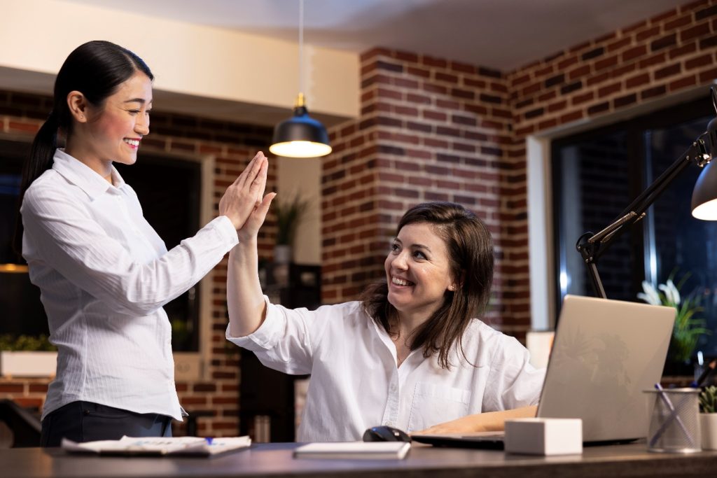 seasonal uniforms in the UAE