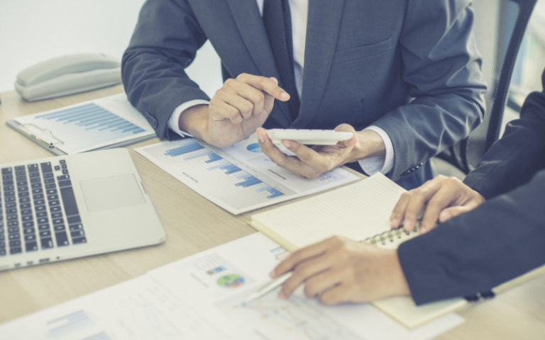 Cloud vs. Traditional: Which Accounting Software Is Better for Saudi Businesses