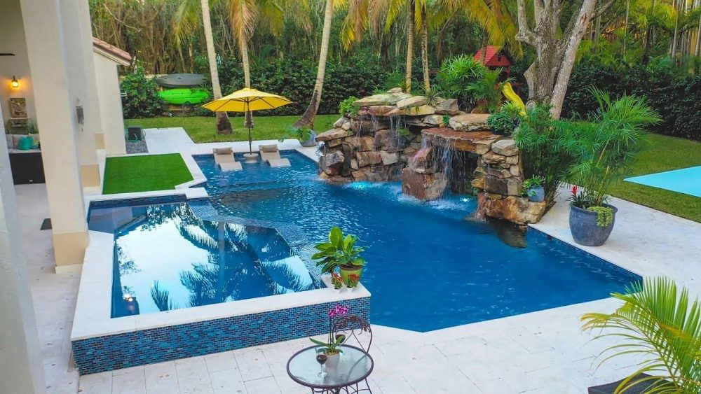 professional pool builders miami