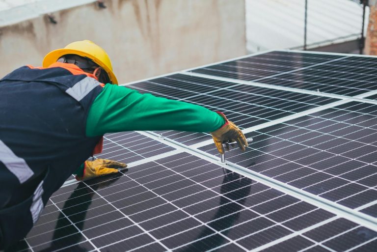 How to Protect Solar Panels from Dust and Weather Damage