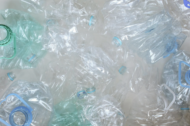 5 Simple Swaps To Reduce Single Use Plastic!