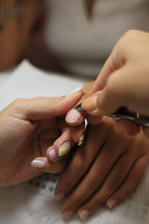 4 Essential Tools Used in Professional Manicure Services
