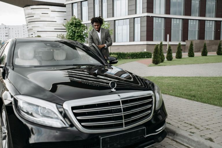 Best NYC to East Hampton Chauffeur Service for Travelers