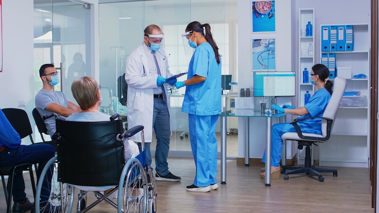 emergency hospital in delhi
