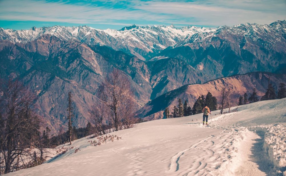 kedarkantha trek gulmarg skiing