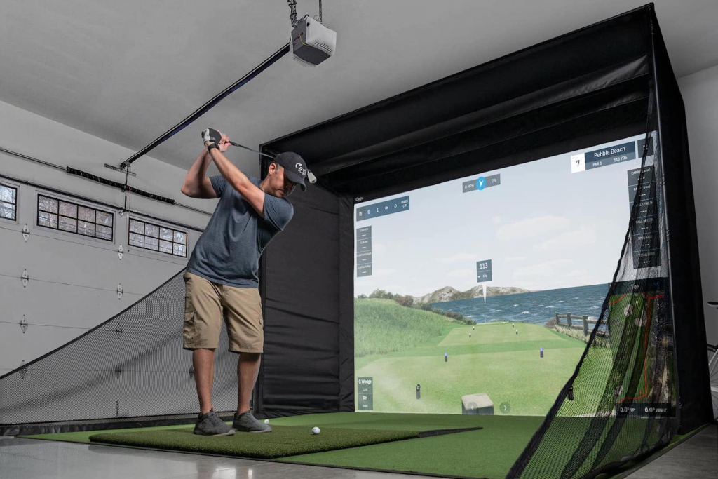 right golf enclosure